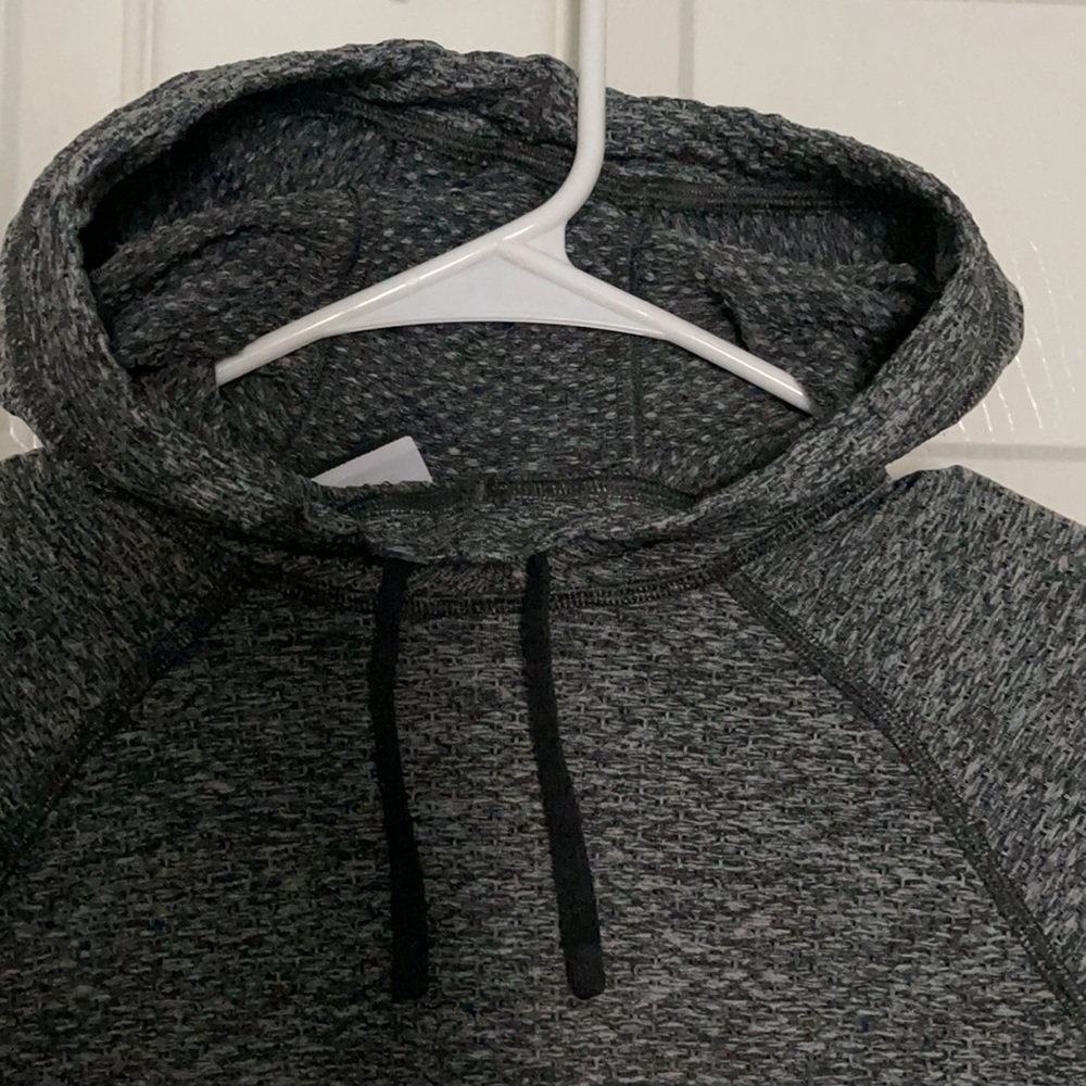 Nike Pull Over - image 3